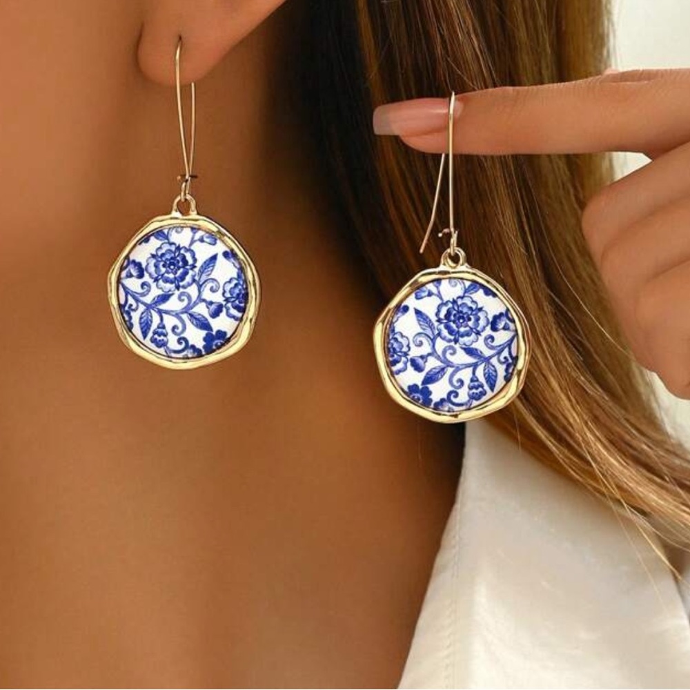 New Elegant Blue and Gold Floral Earrings
